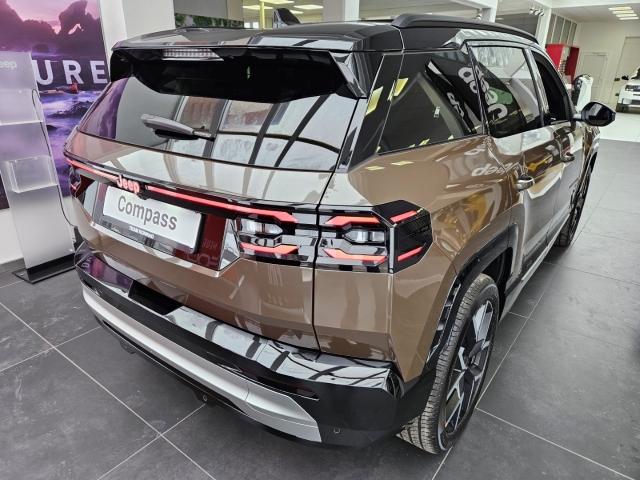 Jeep Compass E First Edition - 74 KWH - Panoramadach - ab 540,-€ - sofort verfügbar-7