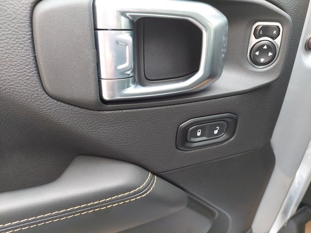 Jeep Wrangler Unlimited 2.0T Sahara - neues Modell Hardtop Navi Soundsystem LED Sperrdiff.-19