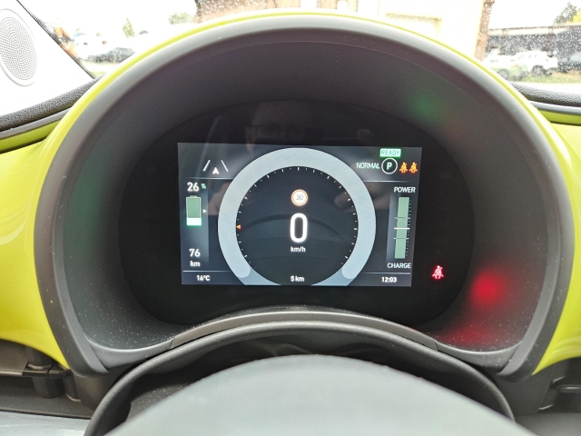 Fiat 500e ICON - 42 KWH - Komfort Paket - sofort verfügbar-4