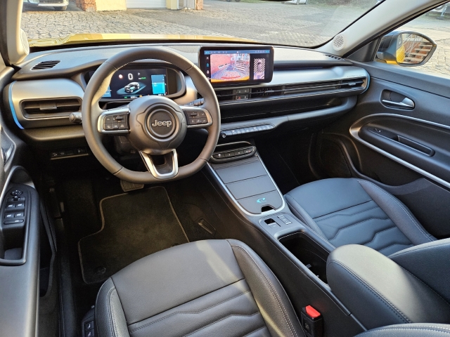 Jeep Avenger Summit+ ELEKTRO - LED - ACC - Navi-8
