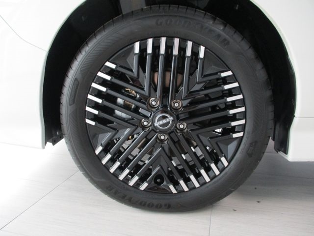 Nissan Leaf N-Connecta LED- und Winterpaket-11