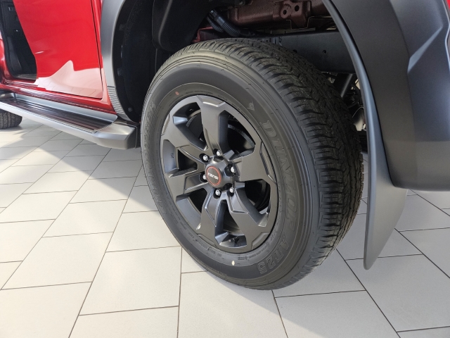 Isuzu D-Max MY25 Double Cab 4x4 V-Cross Klima beschichtete Ladefl.-14