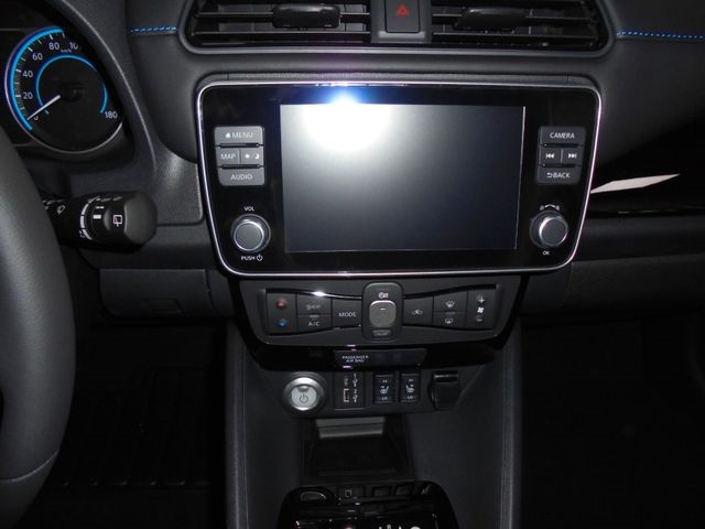 Nissan Leaf N-Connecta, Winterpaket LED Navi 360 Kamera ACC Apple CarPlay Android Auto Klimaautom-9