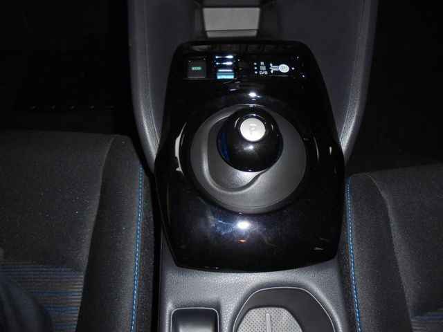 Nissan Leaf N-Connecta, Winterpaket LED Navi 360 Kamera ACC Apple CarPlay Android Auto Klimaautom-11
