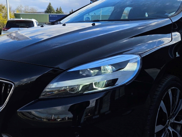 Volvo V40 Momentum T2 2.0 Navi, SHZ, LED, Rückfahrkam.-22