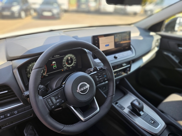 Nissan Qashqai N-Connecta 1.3 DIG-T X-TRONIC  Winterp.-7